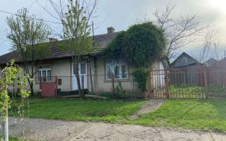 Vând imobil în comuna Bivolari, județul Iași. - Poză 1