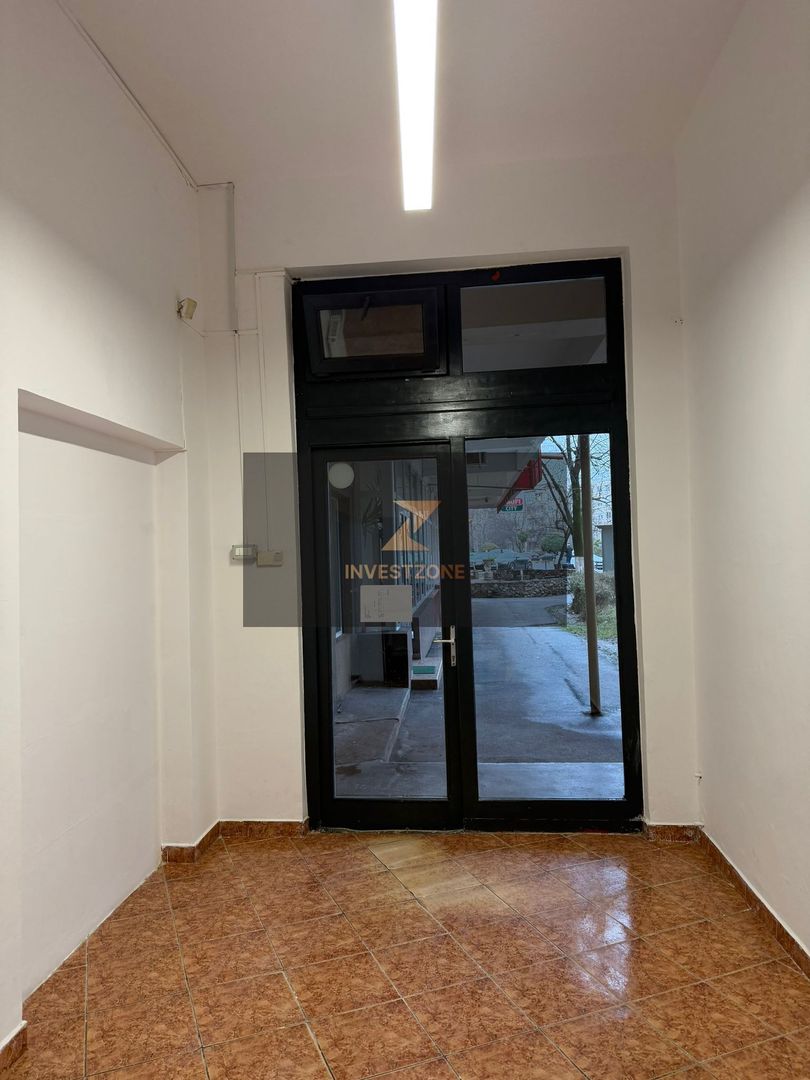 Spatiu comercial de vanzare-bulevard Dacia Oradea - Poză 2