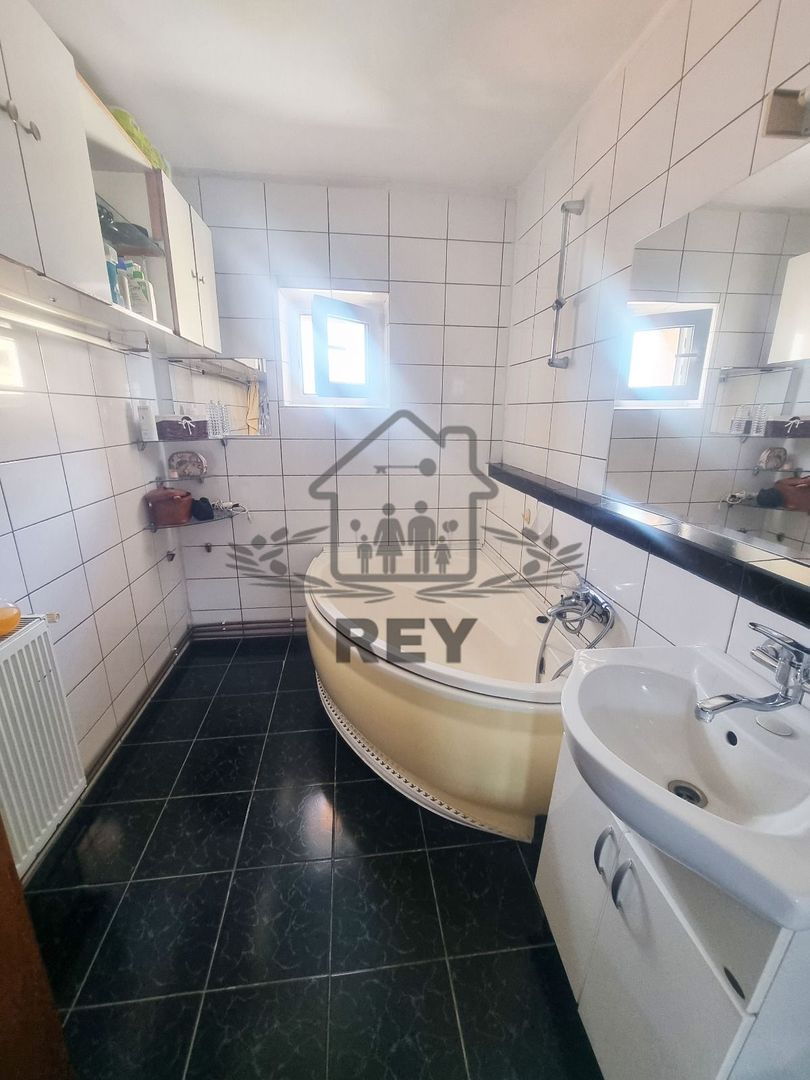 Apartament 3 camere de vânzare Terezian - Poză 10