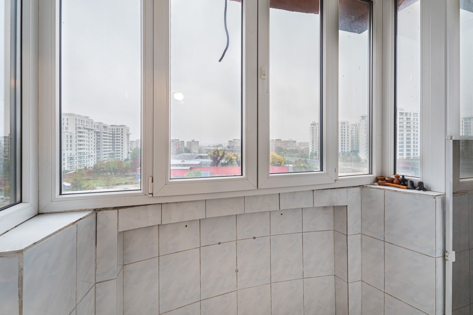 4 camere cu boiler, 13 Septembrie - Poză 12