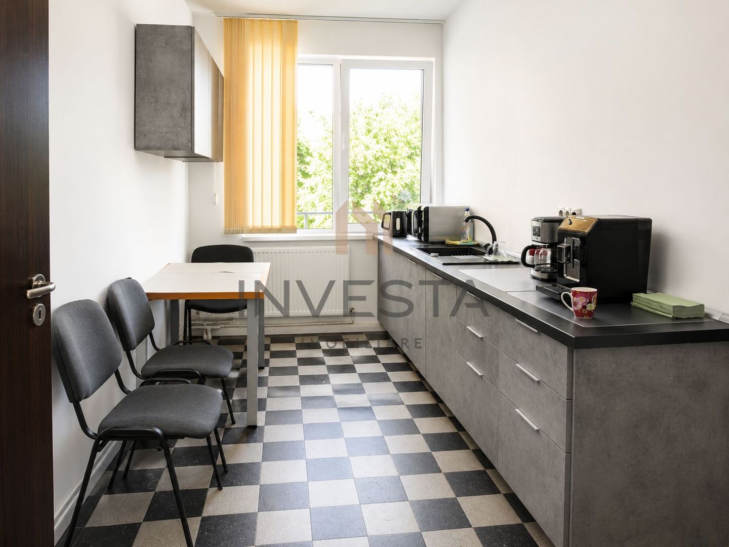 Casa individuala de 280 mp pentru birouri cu 7 parcari de inchiriat - Poză 9