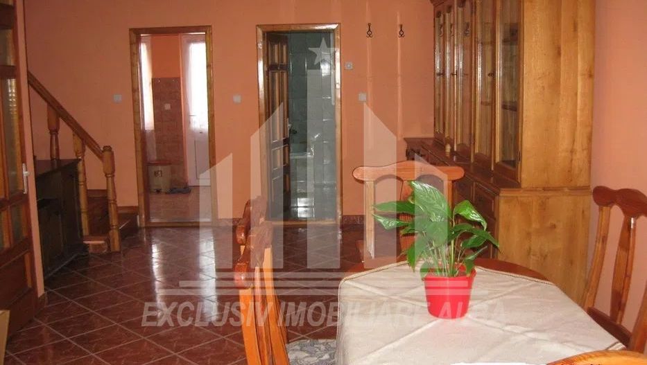 Casa cu 4 camere, Cetate - Poză 13