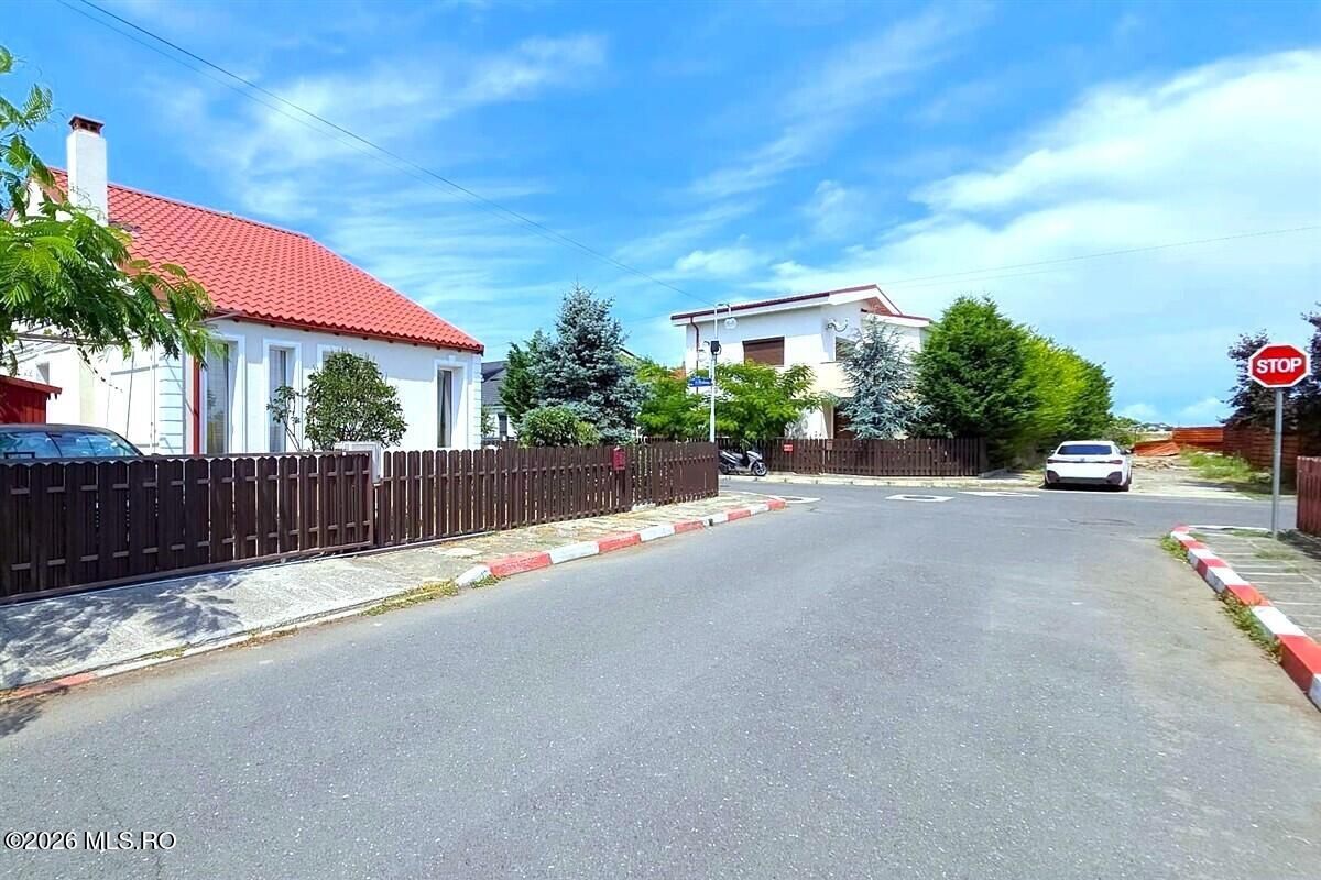 Cumpana - Del Sole, Str. Padova 4, vila P+M, teren pe colt de 397 mp! - Poză 6