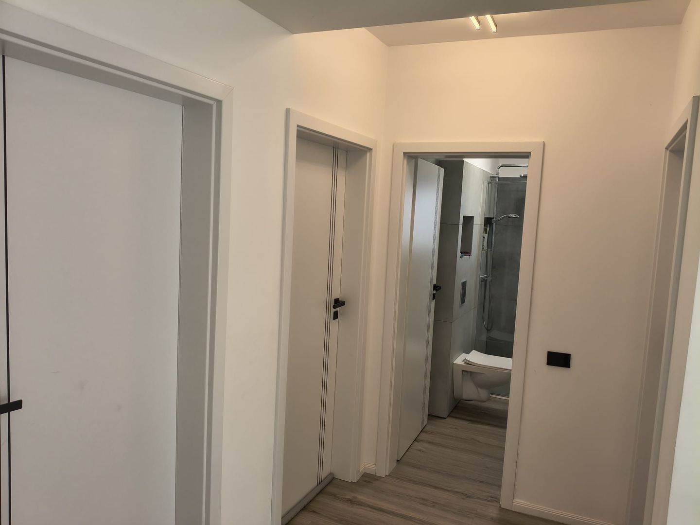 vila hi-tech-smart,mob-util total,5cam,3bai,2parcari,teren456mp - Poză 28