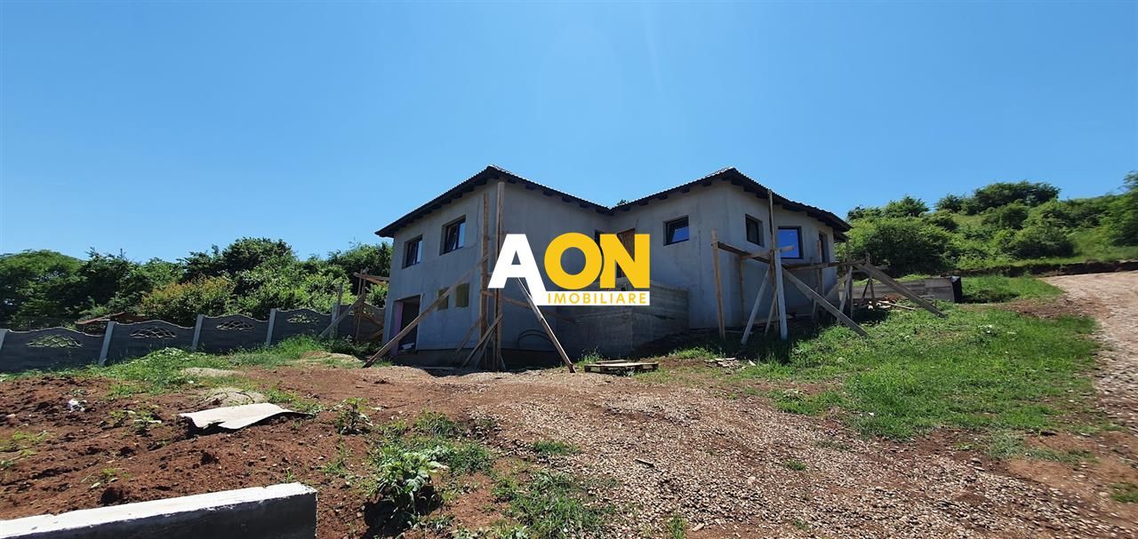 Casa semifinisata 4 camere garaj 650 mp teren, langa padure, Micesti - Poză 2