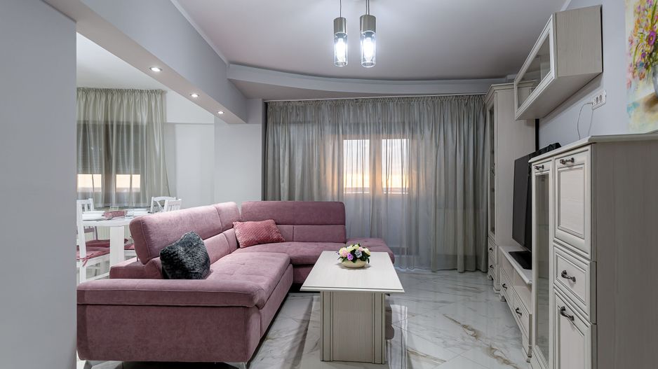 Apartament modern cu 3 camere în Piața Spitalului - Poză 1