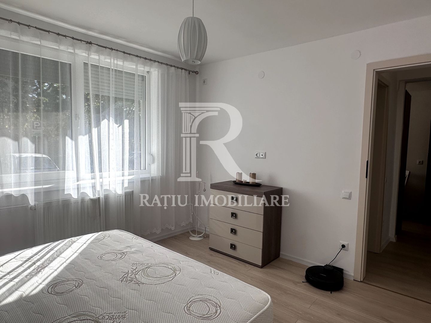 Apartament cu 2 camere | Prima Închiriere | Piața 1 Decembrie | Oradea - Poză 12