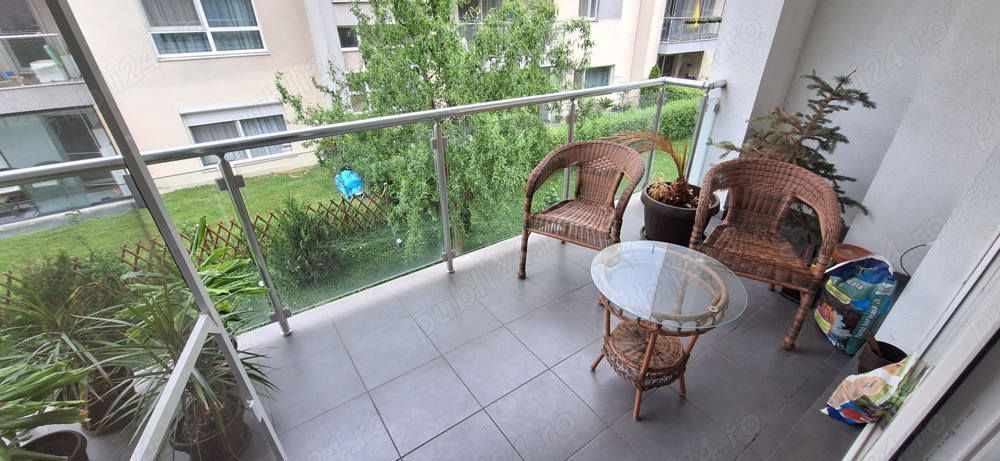 Vand apartament cu 4 camere - Poză 5