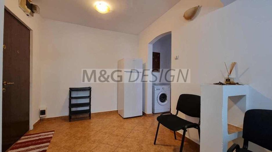 Apartament cu 2 camere cu centrala,  zona Soarelui parter - Poză 2
