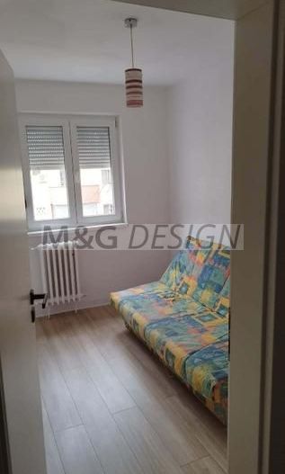 Apartament renovat zona Spital Judetean - Poză 3