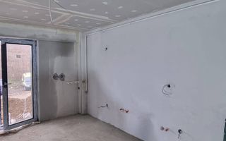 Apart 2 camere decomandat 70 mp - Poză 5