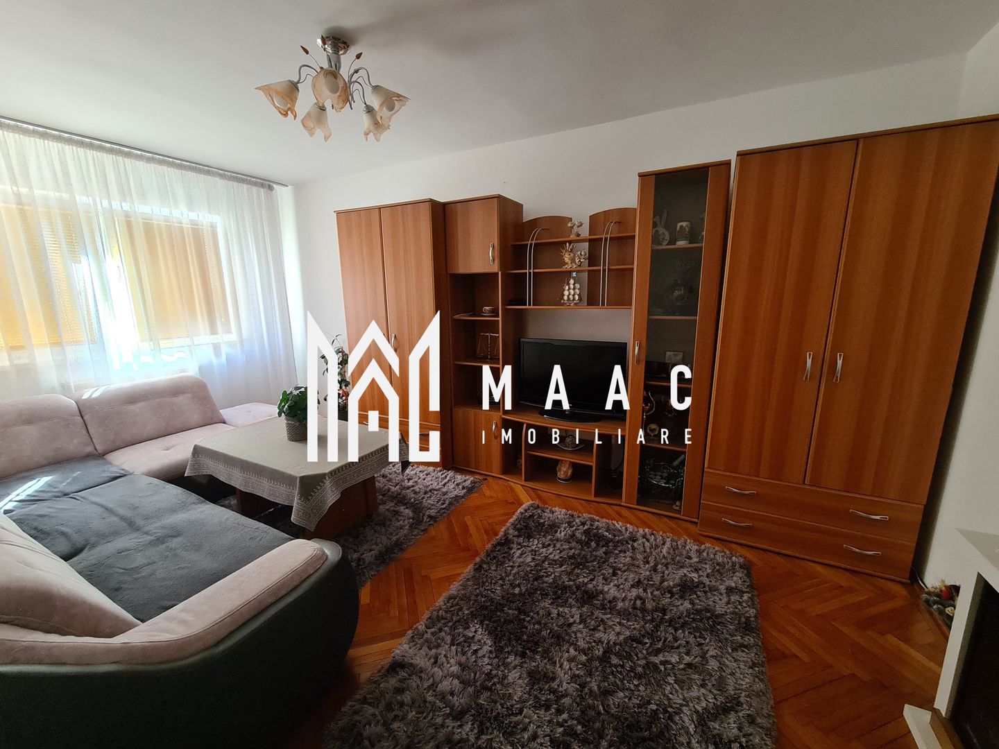 Apartament 3 camere | Etaj intermediar | Balcon | Lift | Vasile Aaron - Poză 2