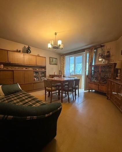 Apartament 3 Camere Tineretului - Bloc Reabilitat lânga Parc și Metrou - Poză 1