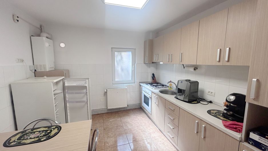 Spatiu de inchiriat - Poză 7