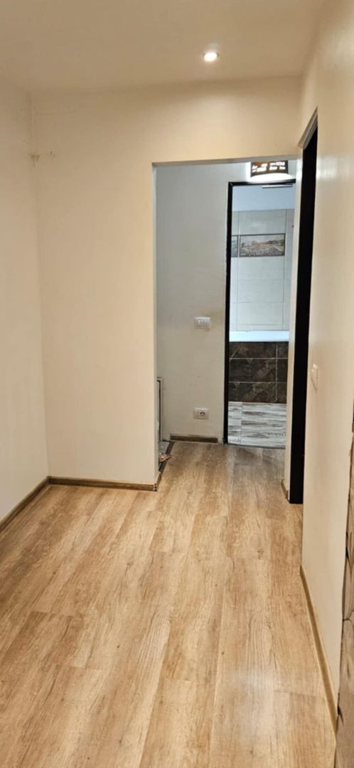 Apartament cu 3 camere, decomandate, etaj 4, zona FILATURII; - Poză 2
