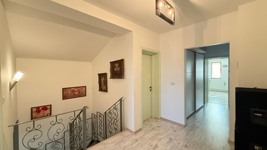 Pozitie excelenta - Unitatea Militara. Casa individuala. 4 dormitoare, 3 bai. - Poză 18
