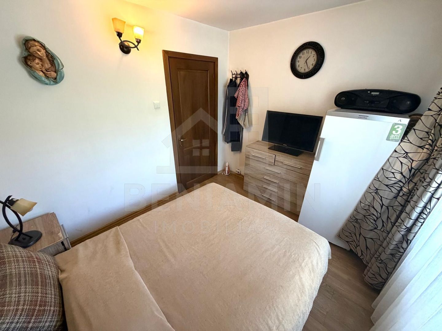 Apartament 3 camere Rovine Profi Etaj 1 66mp teava de gaze - Poză 9