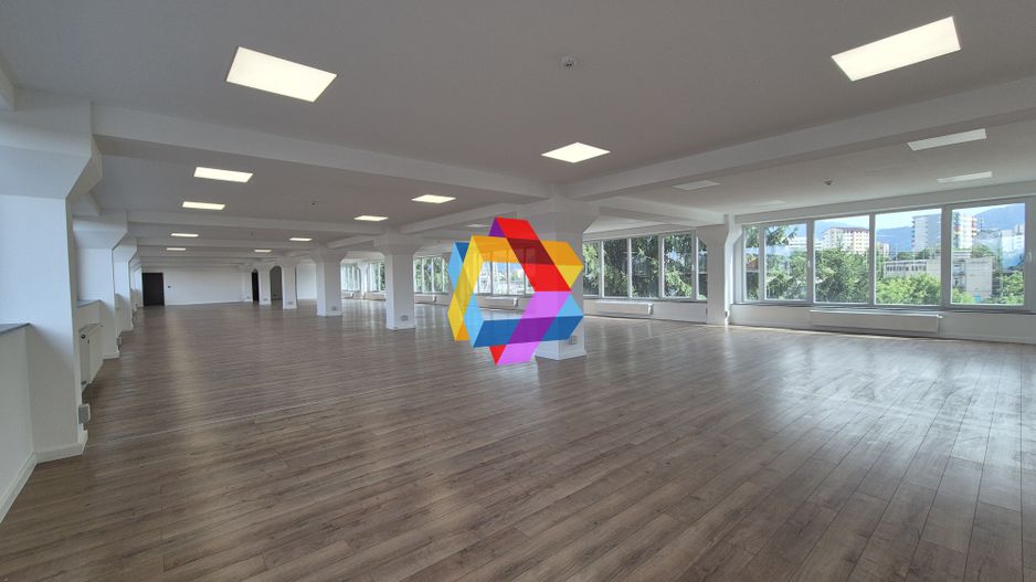 Spatiu de birouri zona Coresi- 650 mp - Poză 1