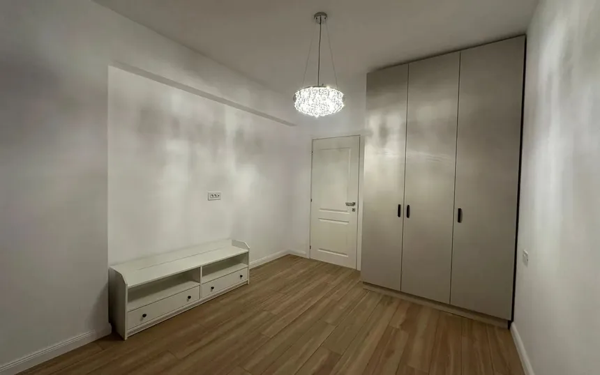 Apartament cu 3 camere decomandat - Cortina North — fotografia 3
