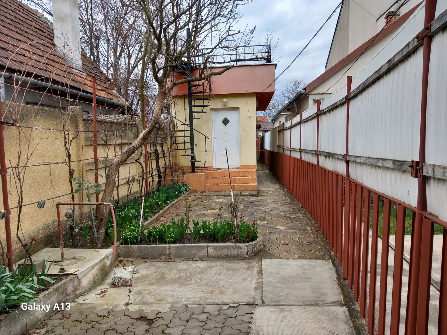 BRASADAS vinde casa 2 cam cu etaj 6 ari zona Bercu Rosu. - Poză 10