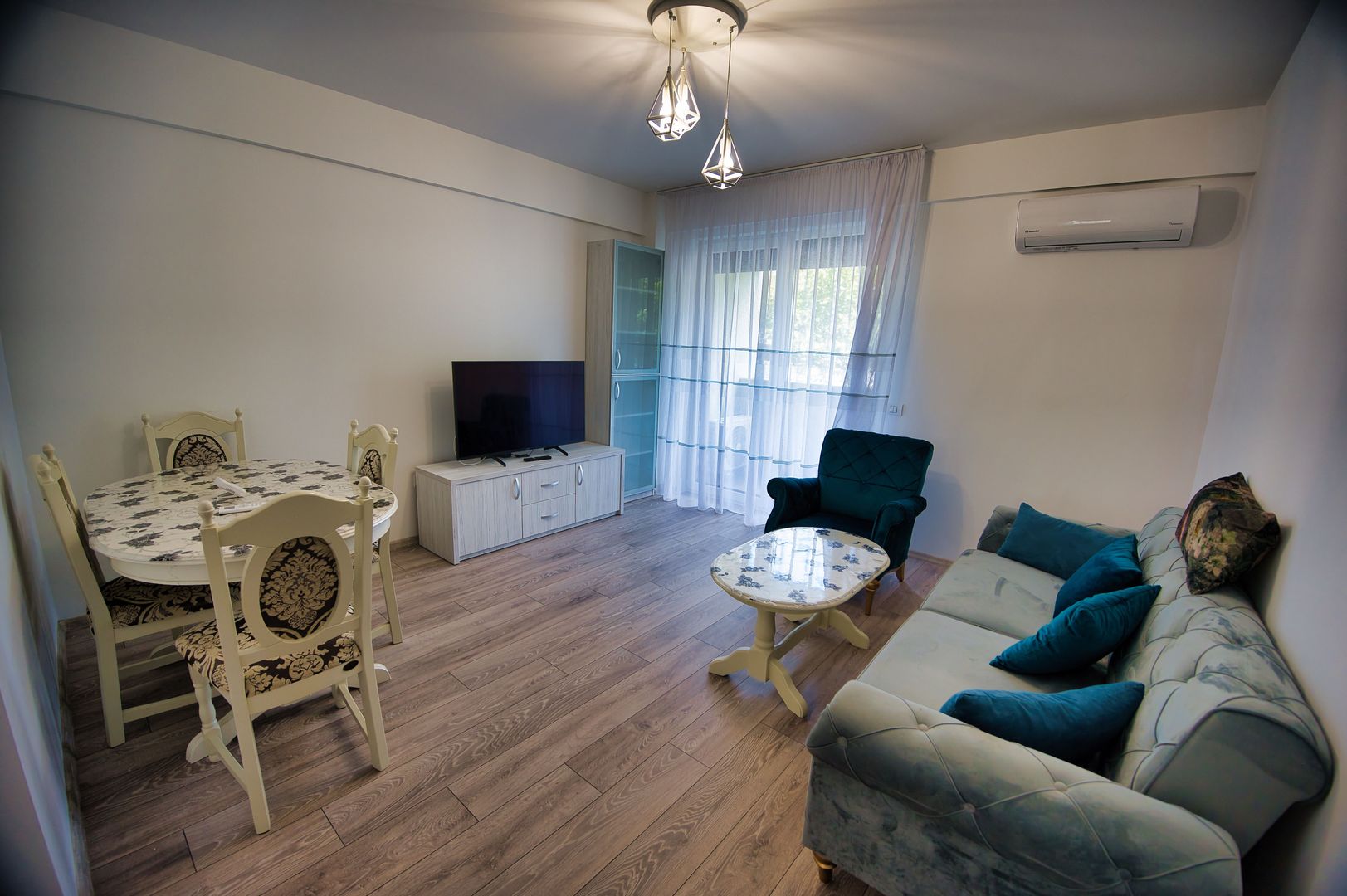 Apartament 3 camere - Poză 2