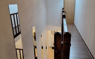 Casa individuala frumoasa si spatioasa in Giroc - Poză 8