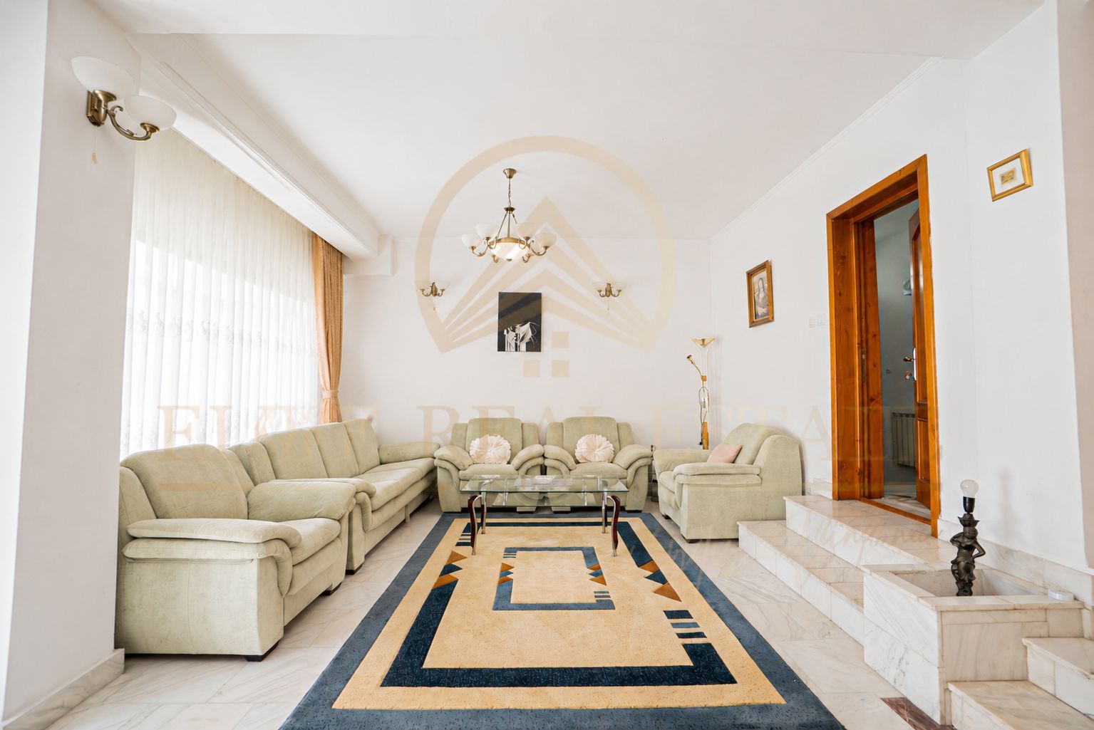 Vila 11 camere in Faleza Nord 400 mp utili, Proprietate rara - Poză 2
