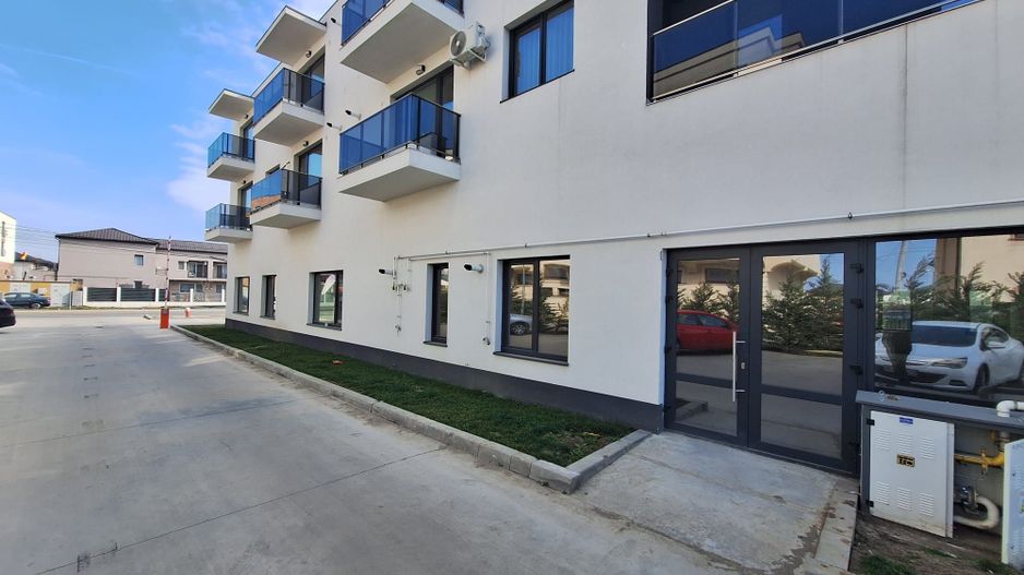 Spatiu Comercial - Bloc Nou - Stradal - 560 mp - 8 parcari - Poză 2