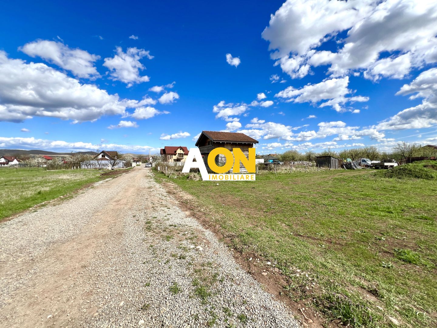 Teren de vanzare, 34ml deschidere, 1100mp teren, zona Micesti - Poză 2