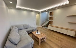 Duplex deosebit cu garaj și subsol