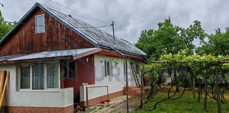 Casă bătrânească locuibilă. - Poză 1