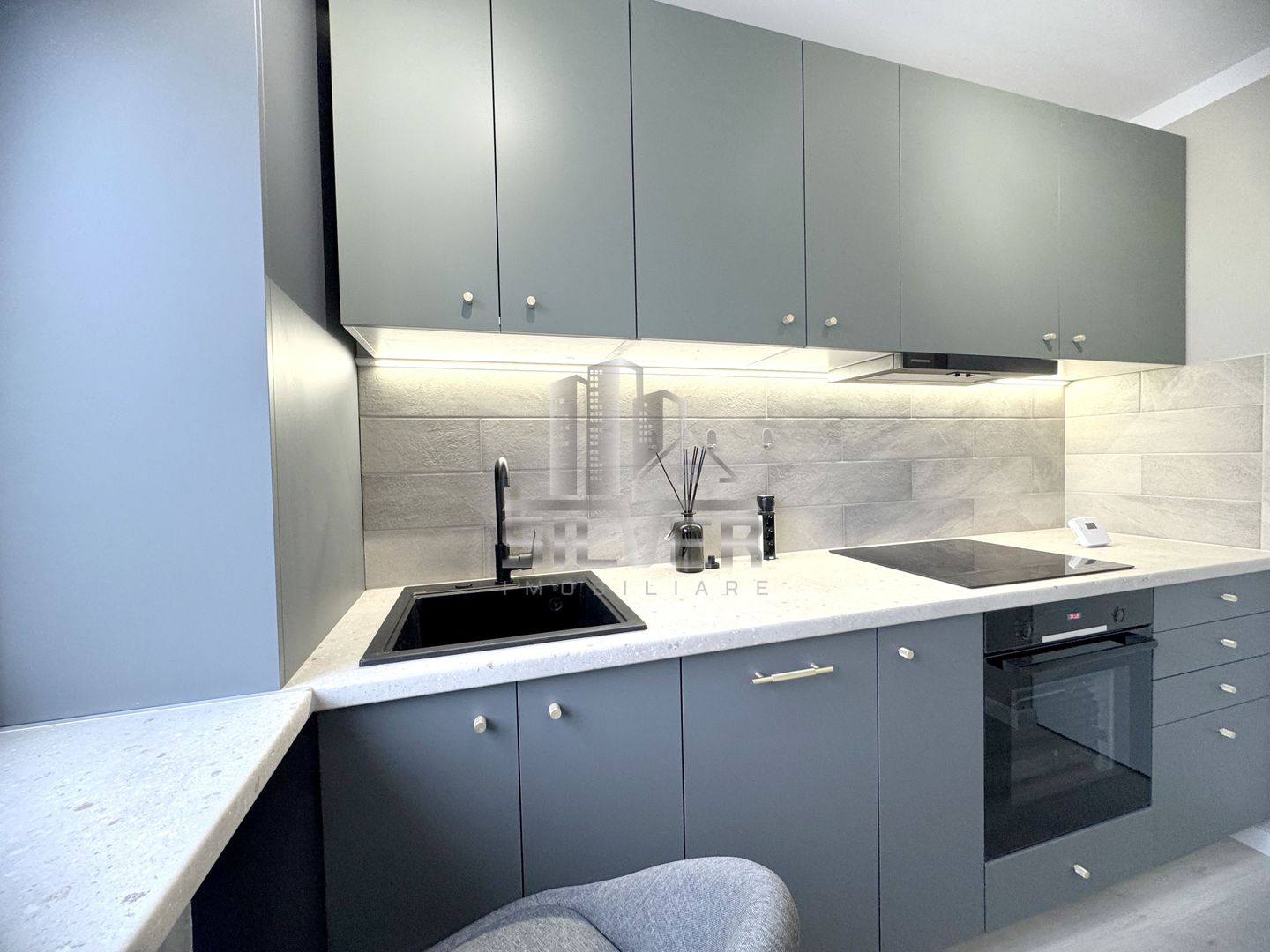 Apartament cu 4 camere dec./78mp/zona Primaverii. - Poză 2