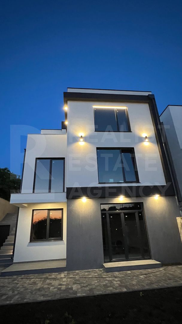 Vânzare casă, 4 camere,  str. Dragomirna, sectorul Buiucani. - Poză 7