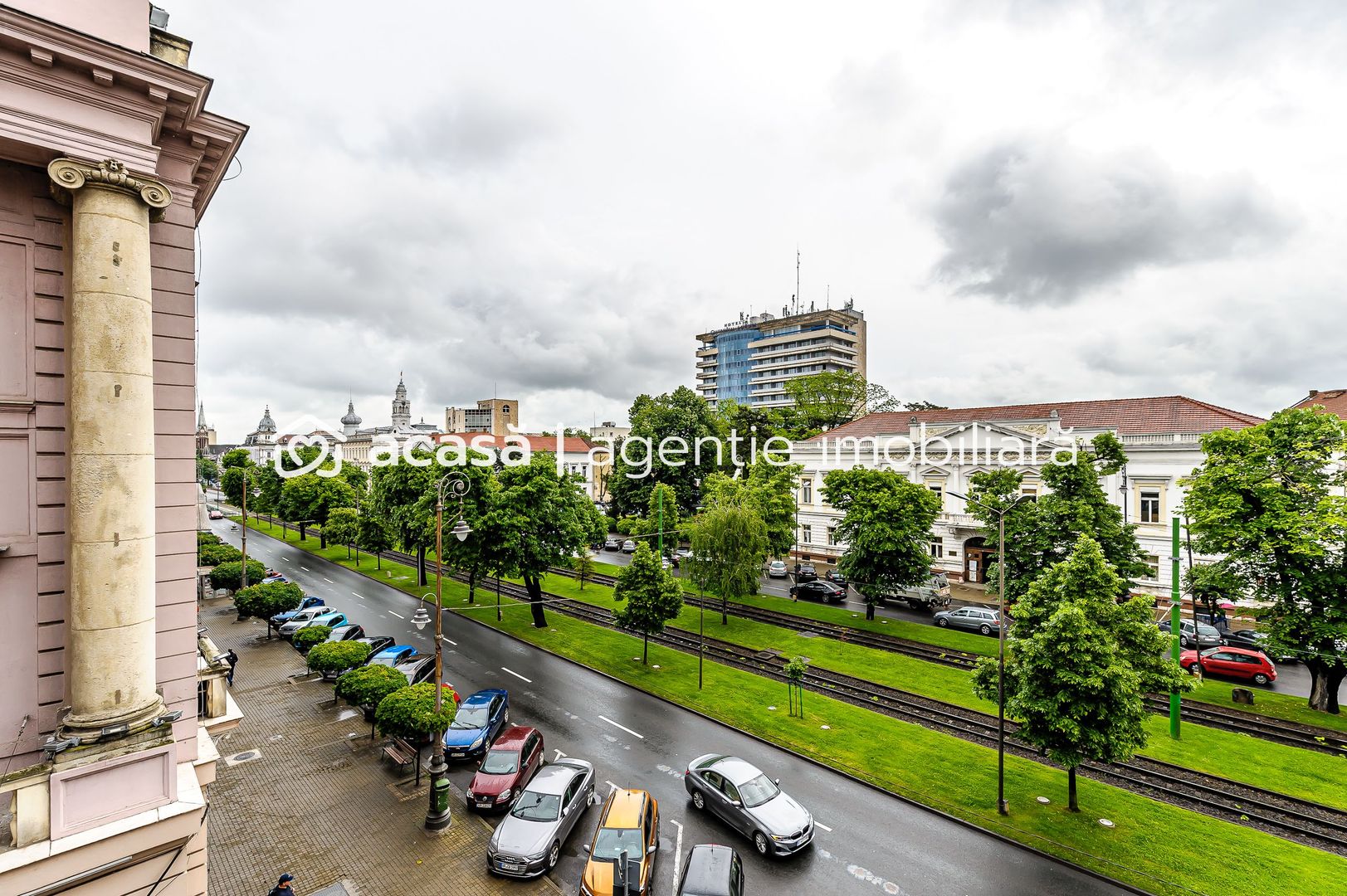 VÂNDUT! Apartament de 138 mp, Revoluției, Arad, - Poză 5