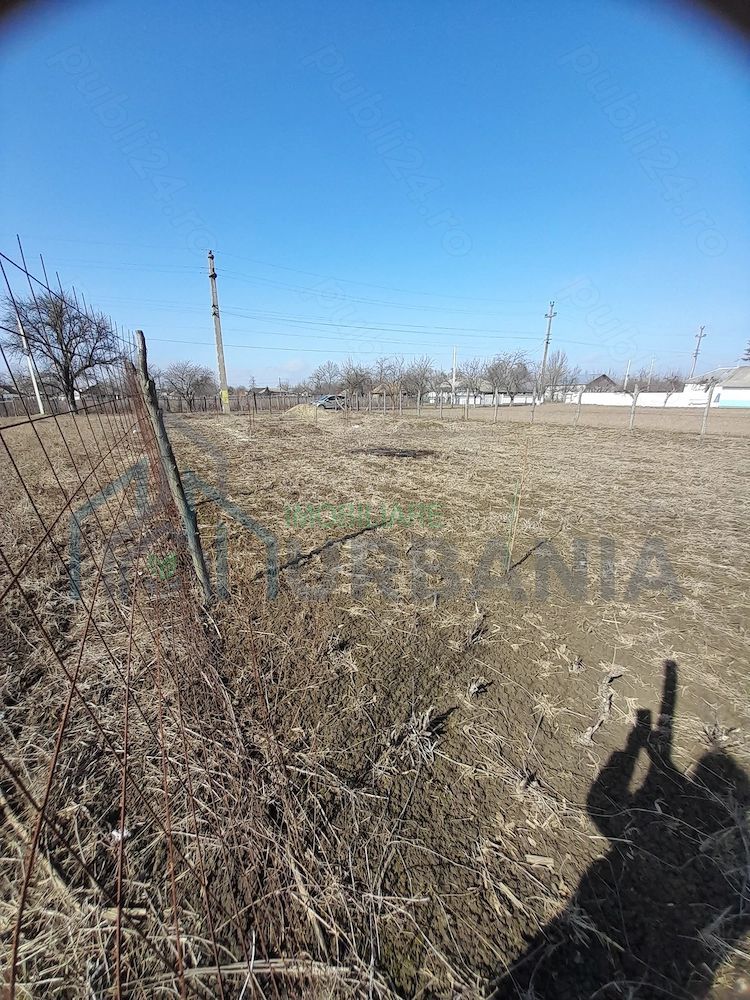 Loc de casă în Prisecani, comuna Popricani - Poză 1