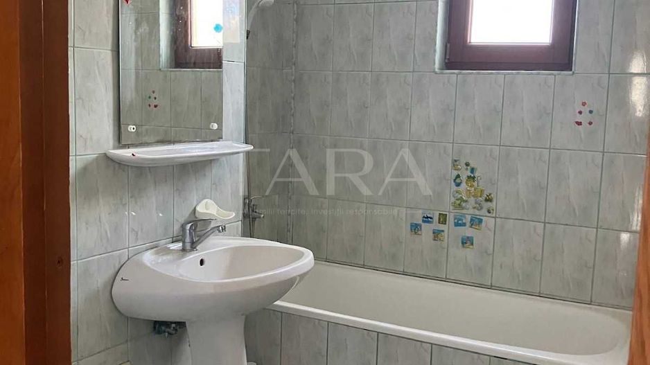 Apartament cu 3 camere, 60 mp, zonă excelentă pentru familii. - Poză 4