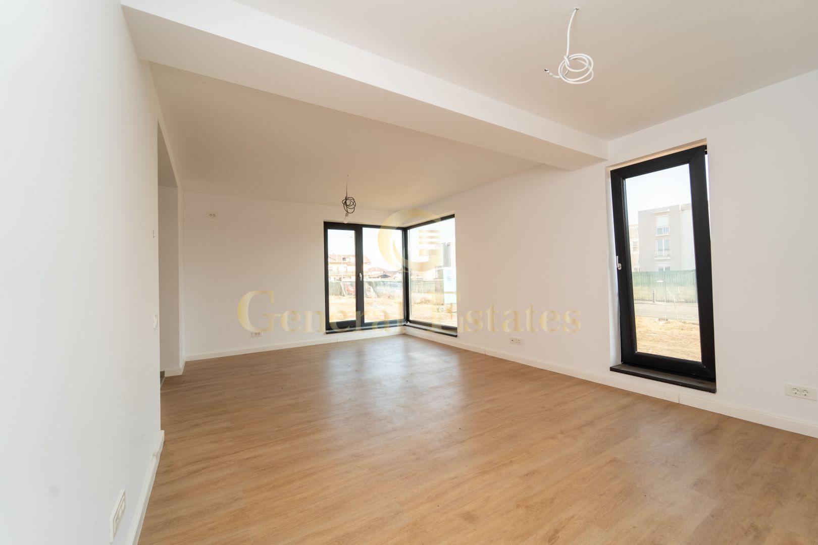 Case tip Duplex de vânzare în Ghimbav, Brașov – Cartierul Florilor - Poză 11