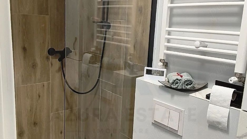 Garsoniera moderna mobilata si utilata complet parter zona Lazaret - Poză 7
