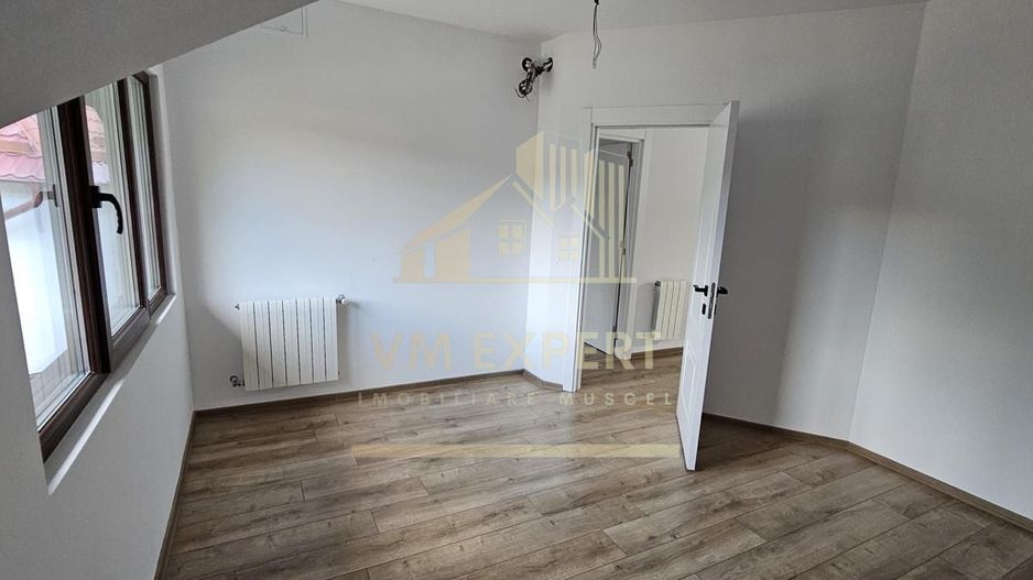 CASĂ 4 CAMERE TEREN 177MP RUCĂR ARGEȘ - Poză 15