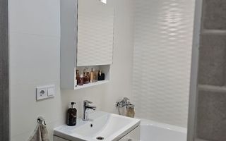Apartament modern cu 3 camere și parcare subterană în Sânnicoară - Poză 6