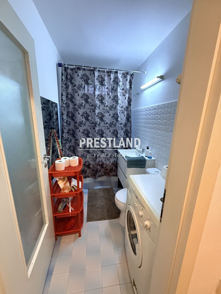 Ofer spre închiriere apartament cu 2 dormitoare !! - Poză 4
