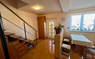 Casa duplex 100 mp utili, la intrare Sura Mare teren 1500 mp teren - Poză 6