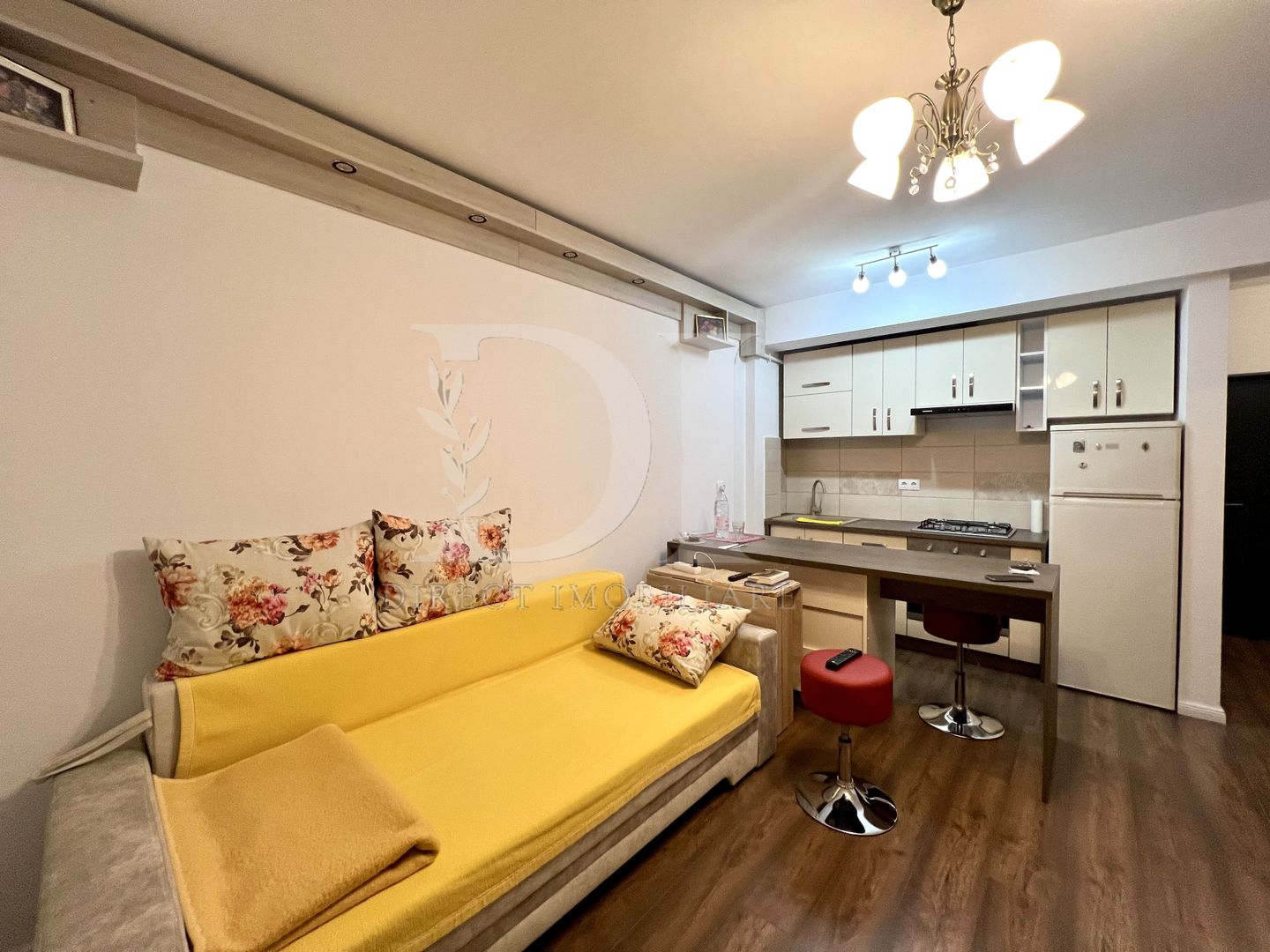 Apartament la cheie /  etaj intermediar / Zona Parcul Poligonului - Poză 1