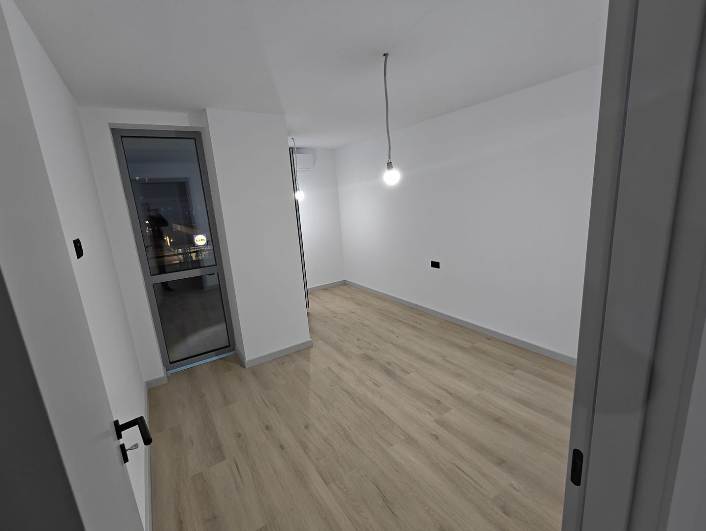 Apartament 3 camere lux la prima inchiriere - Poză 6