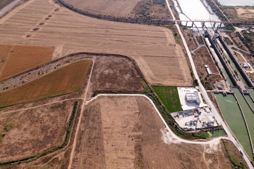 Teren intravilan cu acces rapid la autostrada A4 și la Portul Agigea. - Poză 8