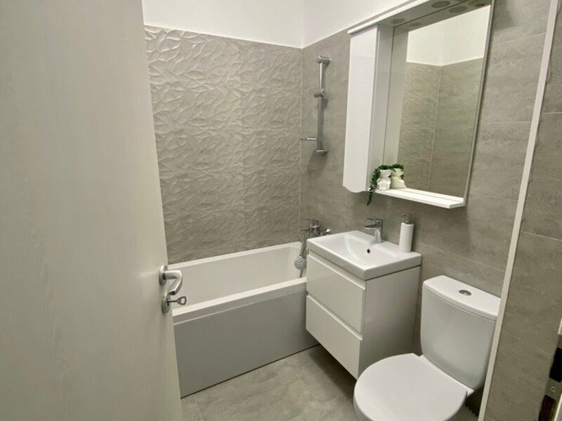 SUPEROFERTA! GARSONIERA DE LUX & LOC DE PARCARE BLOC 2023 PACII - Poză 4