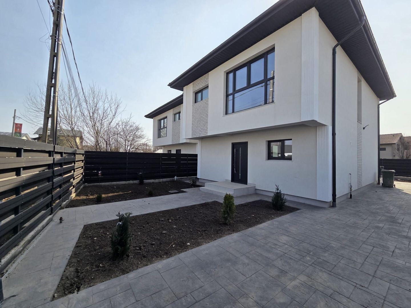 Vila moderna Liddl Tunari, TOATE UTILITATILE, 0% comision - Poză 1