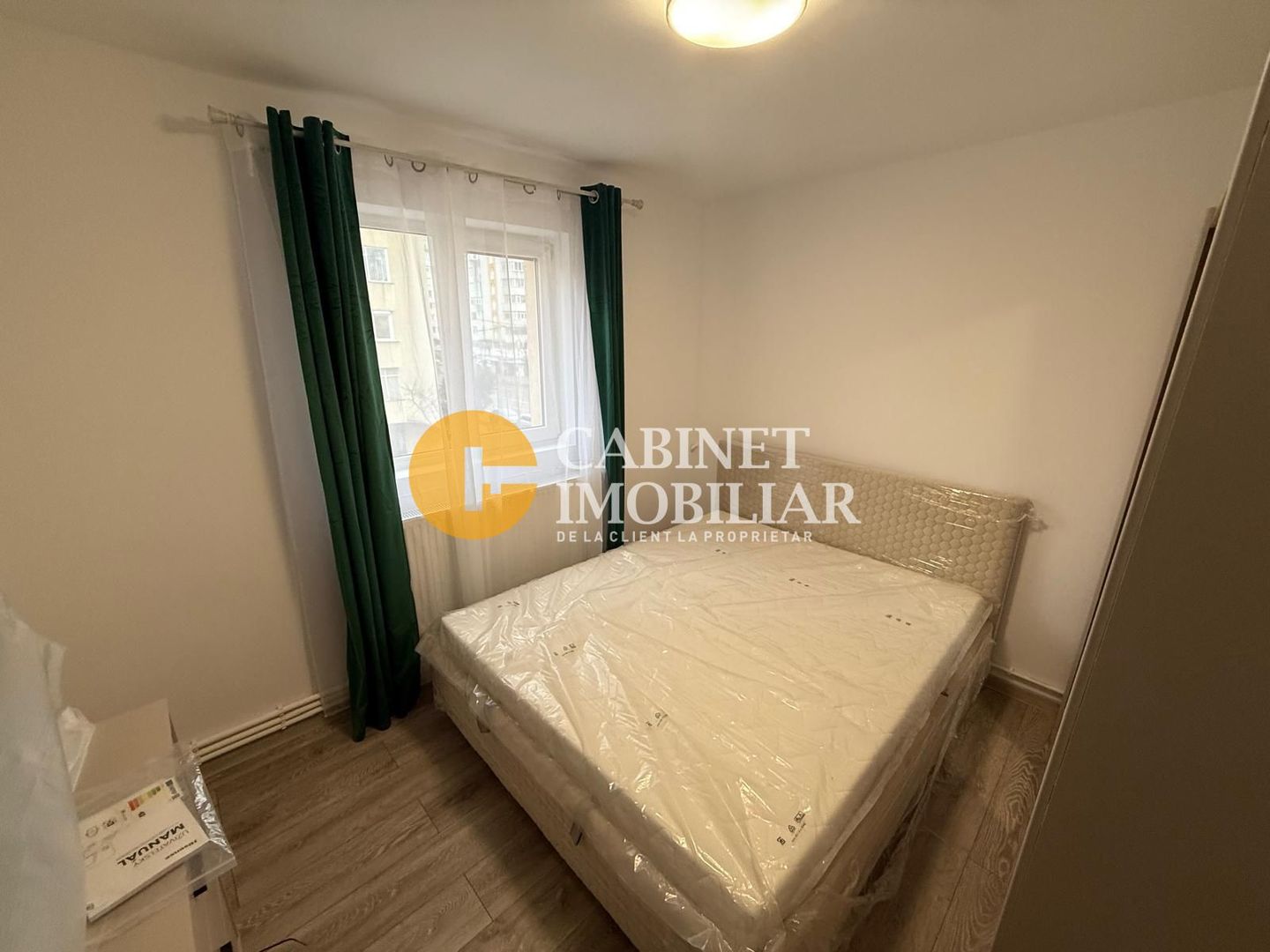 Apartament 3 camere DECOMANDAT- ETAJ 2- PACURARI ALPHA BANK - Poză 2