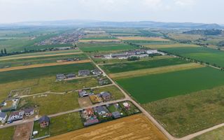 Sanpetru |Teren intravilan 733mp | 3 fronturi stradale - Poză 11