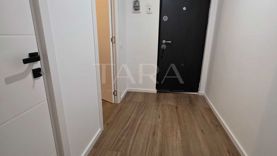 Apartament cu 3 camere, renovat complet, 67 mp,  zona Piața Hermes. - Poză 2